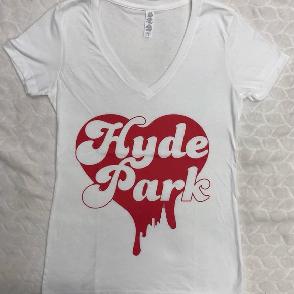 Womens “Drip” V-neck - Picture 3 of 4